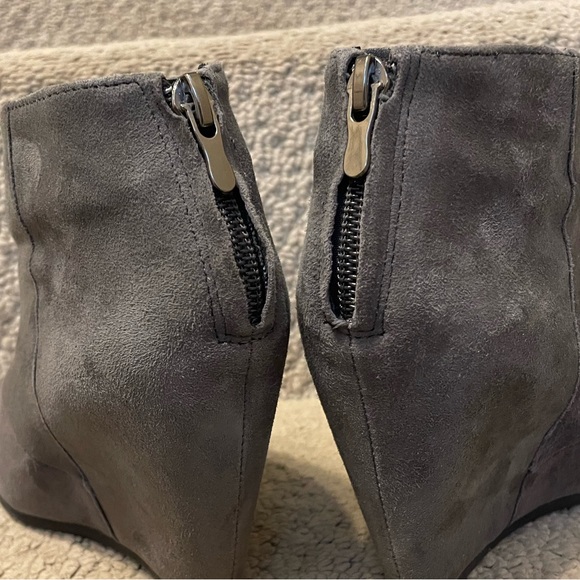 Gray suede, Aldo zip wedge booties size 6 - Picture 5 of 5